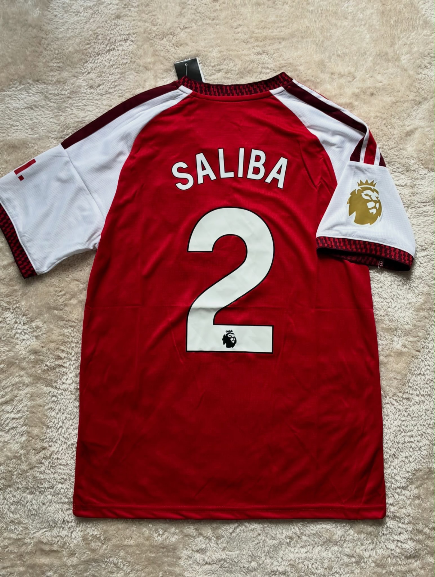 Saliba #2 Arsenal Hjemmebane
