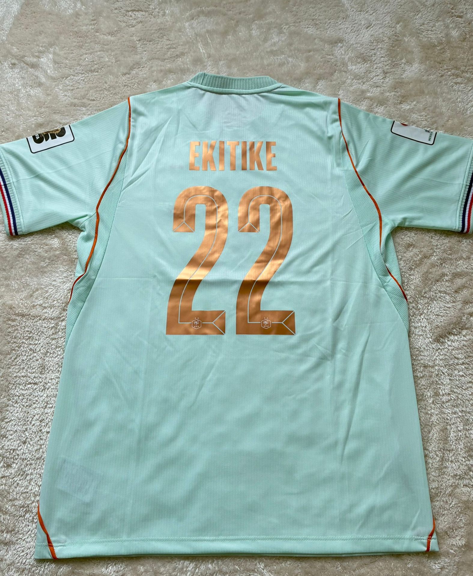 Ekitike #22